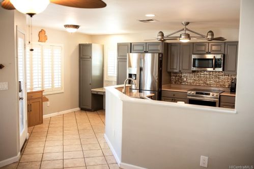 91-1008 Kaikala St, Ewa Beach HI  96706 exterior