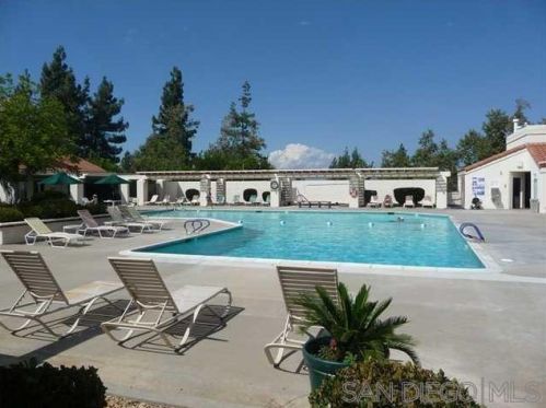 17977 Avenida Alozdra, San Diego CA 92128-1570 exterior