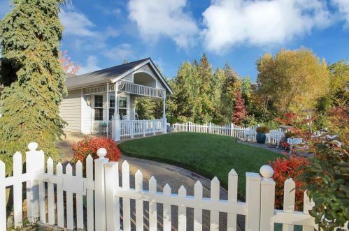 125 Scotia Pne Cir, Grass Valley CA  95945-5418 exterior