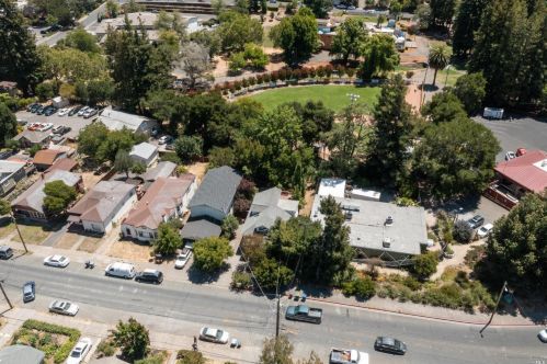 7331 Bodega Ave, Sebastopol CA  95472-3654 exterior