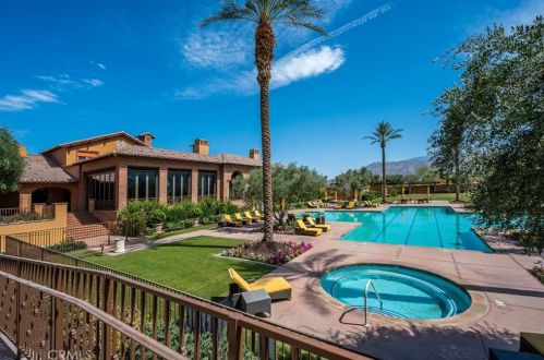 81530 Carboneras, La Quinta CA  92253-8219 exterior