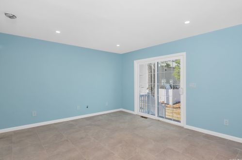 143 Merritt Ave, Wheatley Heights NY  11798-2339 exterior