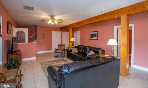 1342 Fairview Dr, Dauberville PA  19533-9185 exterior