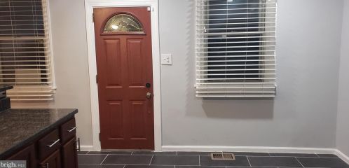 850 Longshore Ave, Philadelphia PA  19111-4423 exterior