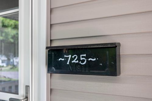 725 Eastern Ave, Bellefontaine OH  43311-2615 exterior