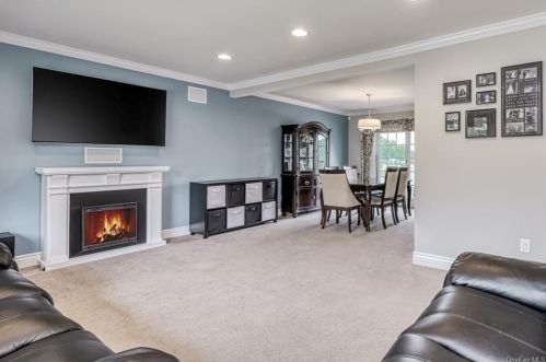 22 Hickory Ln, Garnerville NY  10923-1906 exterior