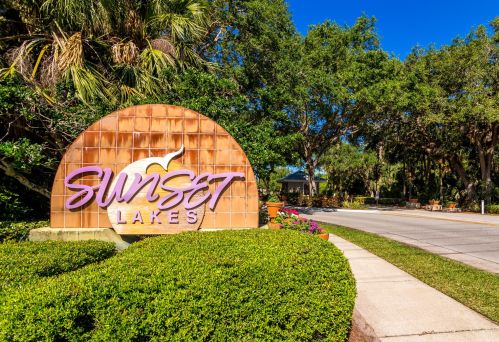 803 Killarney Ct, Merritt Island, FL 32953-8065