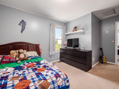 3230 Weeping Spruce Dr, Darbydale OH  43123-1490 exterior