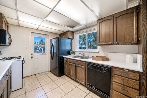 13371 Neptune Ct, Garden Grove CA  92843-2724 exterior