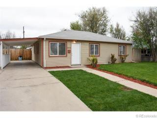 1101 Victor St, Denver CO  80011-6509 exterior