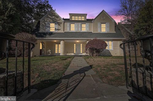 611 Gorgas Ln, Philadelphia, PA 19119-1325