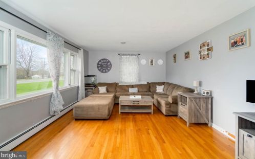 615 Herrs Ridge Rd, Gettysburg PA  17325-8451 exterior