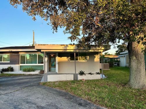 2231 57th Way, Hollywood FL  33021-3828 exterior