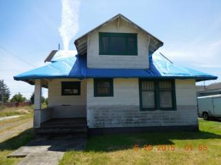 2709 Simpson Ave, Ocosta, WA 98520-4314