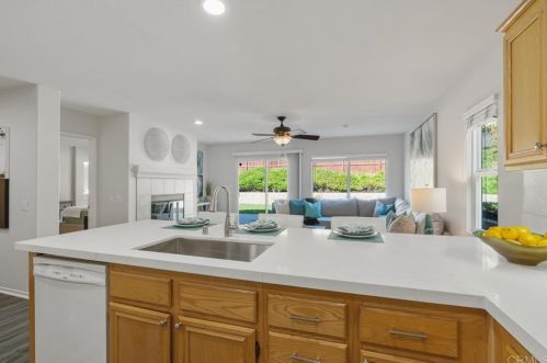 5128 Eliot St, Oceanside CA  92057-2649 exterior