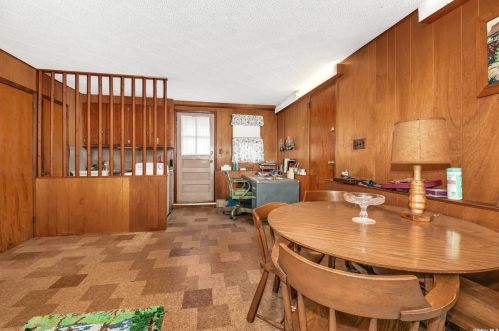 11 Ruby Ln, Huntington Station NY  11746-4518 exterior