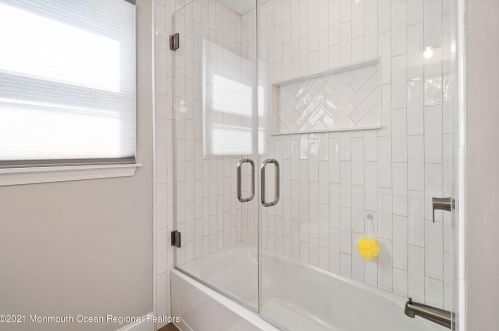 30 Topsail Rd, Bricktown NJ  08723-6743 exterior