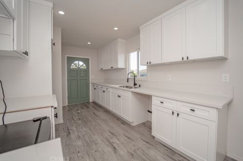 1813 Queensdale St, Compton CA 90221-1930 exterior