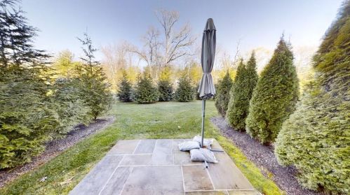 313 Copper Square Dr, Bethel CT  06801 exterior