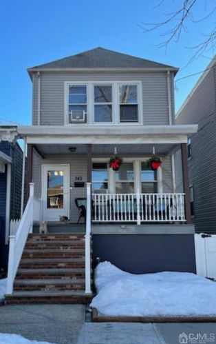 343 Lawrie St, Perth Amboy, NJ 08861-3342