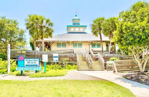 507 Dona Dr, Nokomis FL  34275-2613 exterior