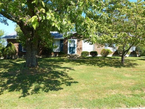 107 Louann Ln, Hendersonville, TN 37075-2505