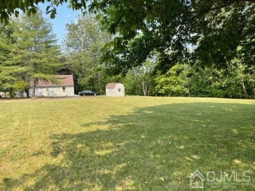 287 William St, Piscataway, NJ 08854-2420