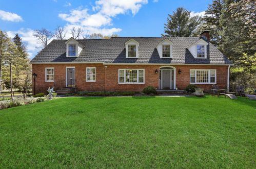 149 Hooker Ave, Poughkeepsie, NY 12601-4936