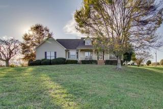 4048 Campbellsville Pike, Columbia TN  38401-8632 exterior