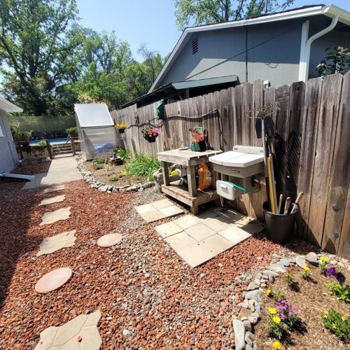 475 9 St, Lakeport CA  95453-4220 exterior