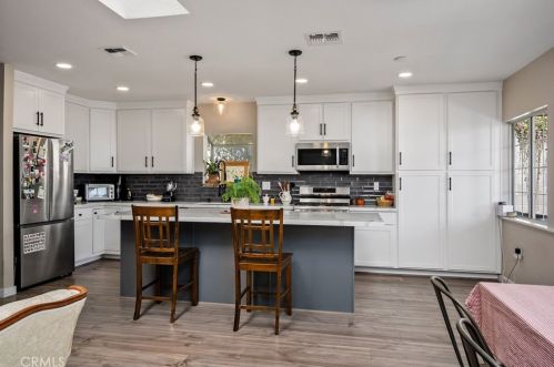 143 Vine St, Lake Nacimiento CA  93446-3736 exterior