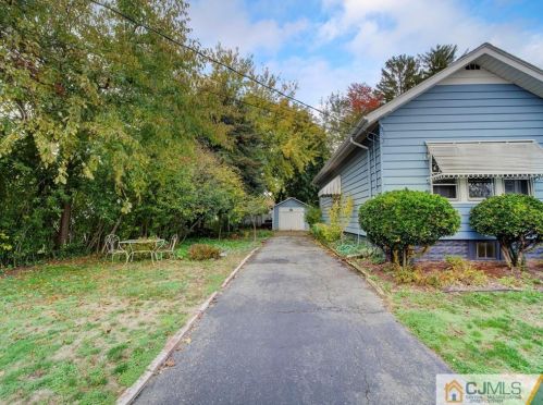 8 Madison Ave, East Brunswick, NJ 08816-4763