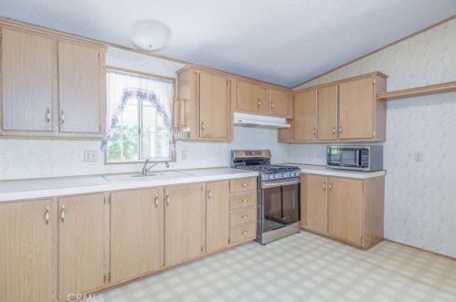 195 Cedar Pkwy, Oroville CA  95966-6268 exterior