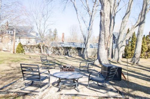 34 Lester St, United States Coast Guard Ac CT  06320-4327 exterior