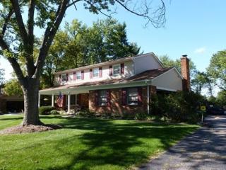 1016 Nohunta Ct, Cincinnati, OH 45231-2569
