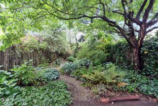 237 71st St, Brooklyn, NY 11209-1301