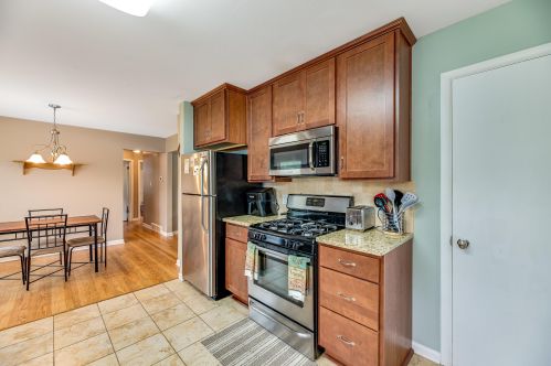 6215 Fairlane Ave, Milwaukee WI  53223-3471 exterior