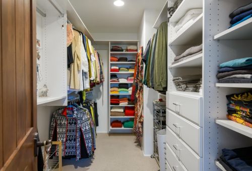 1024 Canon Perdido St, Santa Barbara CA  93103-2454 exterior