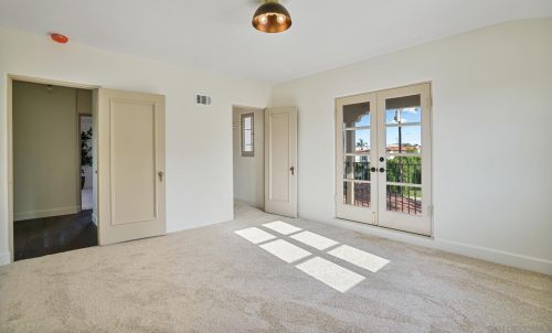 2824 Chatsworth Blvd, San Diego CA  92106-1462 exterior
