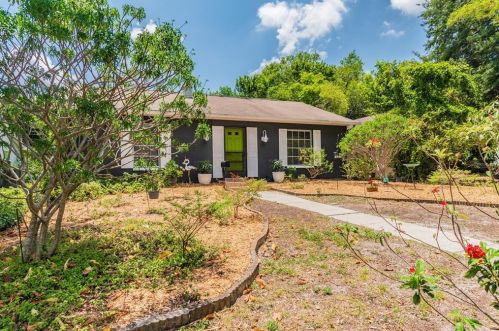 590 32nd Ave, Saint Petersburg, FL 33704-2141