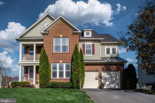656 Village Pkwy, Fredericksburg, VA 22406-7297