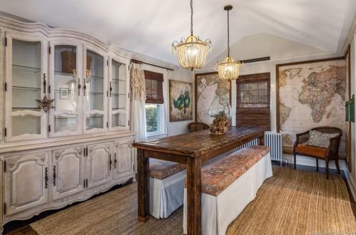 19 Parker Ter, Essex, CT 06426-1060