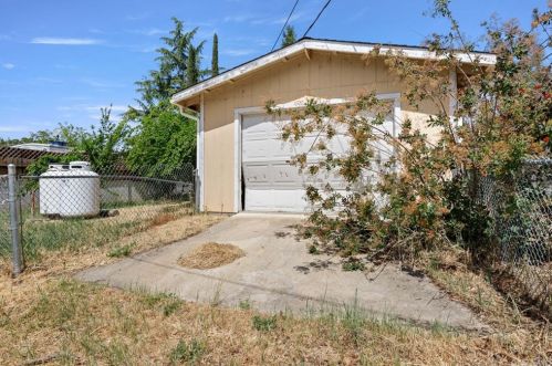 6499 13th Ave, Lucerne CA  95458-8631 exterior