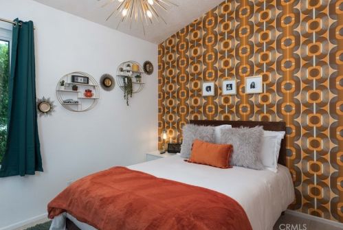 3670 Mesquite Ave, Palm Springs CA  92264-3400 exterior