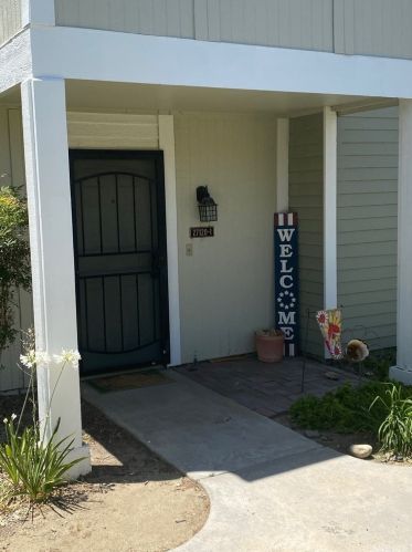 27120 Crossglade Ave, Santa Clarita, CA 91351-3376