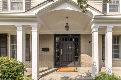1019 Summit Ave, Westfield, NJ 07090-2732