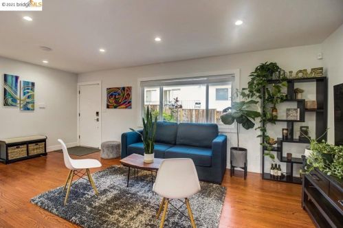 2840 Carmel St, Oakland, CA 94602-3460