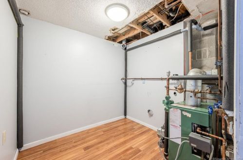 13 Bobwhite Trl, Gales Ferry CT  06335-2002 exterior