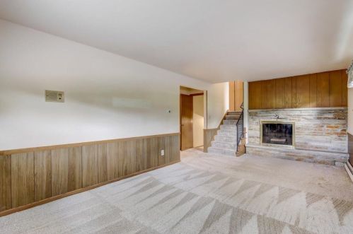 6118 Twin Oak Dr, Greendale WI  53129-2662 exterior