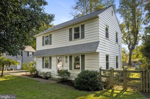 116 Cedar Hollow Rd, Paoli, PA 19301-1738